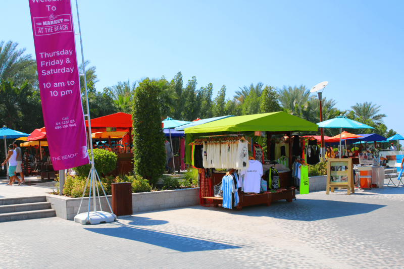 Dubai JBR Beach, Jumeirah Beach Residence, Beach, Dubai Marina, UAE, United Arab Emirates, Middle East, Persian Gulf, sun bed, relax, World Travel Adventurers, WorldTravelAdventurers, market