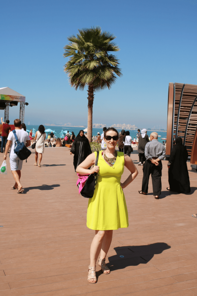 Dubai JBR Beach, Jumeirah Beach Residence, Beach, Dubai Marina, UAE, United Arab Emirates, Middle East, Persian Gulf, sun bed, relax, World Travel Adventurers, WorldTravelAdventurers