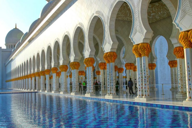 Sheikh Zayed Grand Mosque, Abu Dhabi, United Arab Emirates, UAE, architecture, art, world travel adventurers, WorldTravelAdventurers, luxury travel, luxury, prayer hall, arcades, reflecting pool