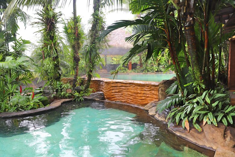 Hot springs arenal