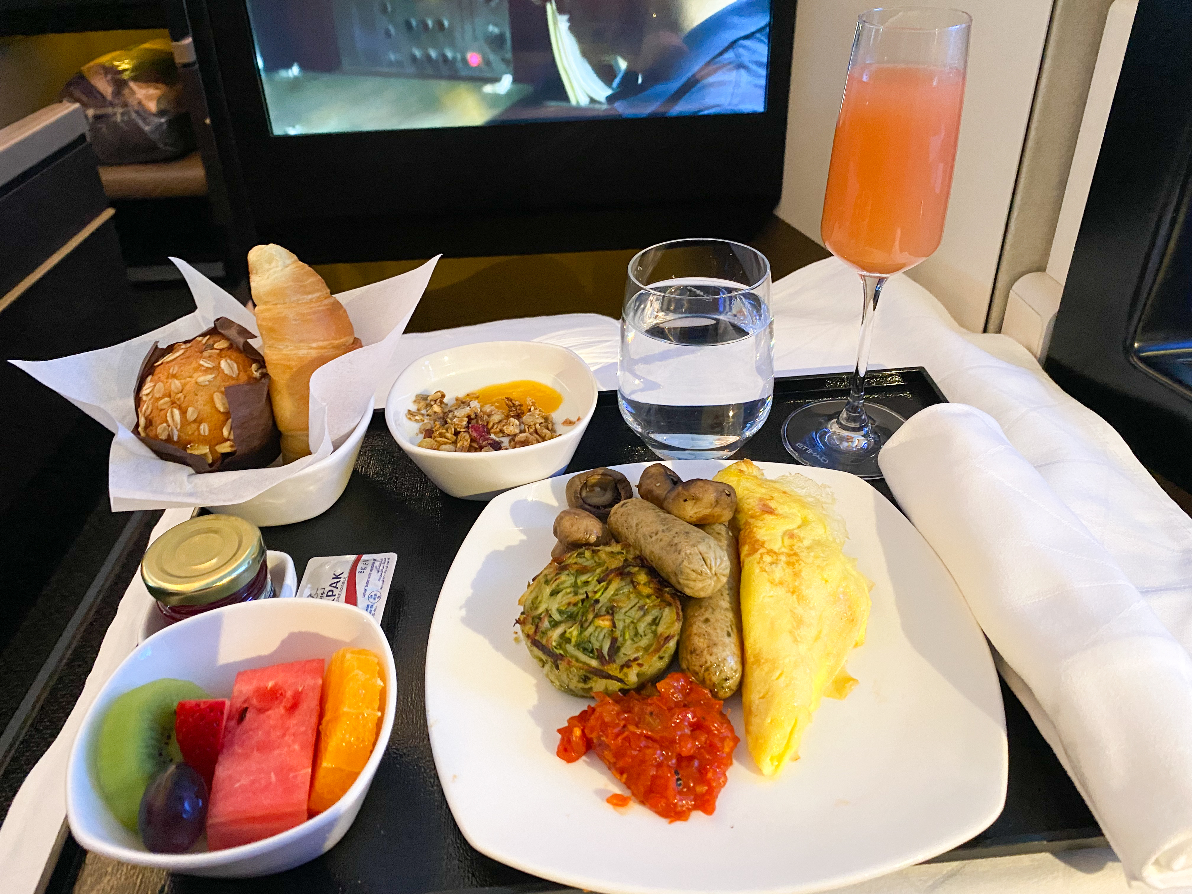Etihad Airways AUH BRU Business Class 789 Meal 2 World Travel 